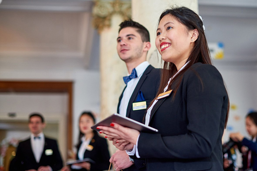 Quản lý Khách sạn